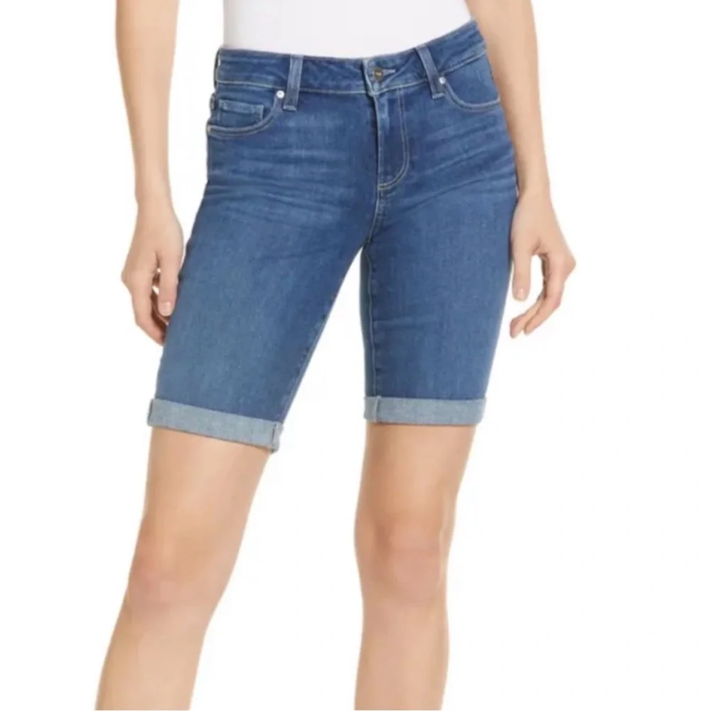 PAIGE Jax Blue Jean Knee Shorts (32) - Picture 1 of 10